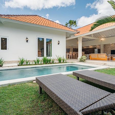 Green Garden Seminyak Villa Екстер'єр фото